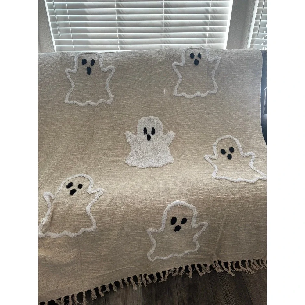 Ghost Throw‎